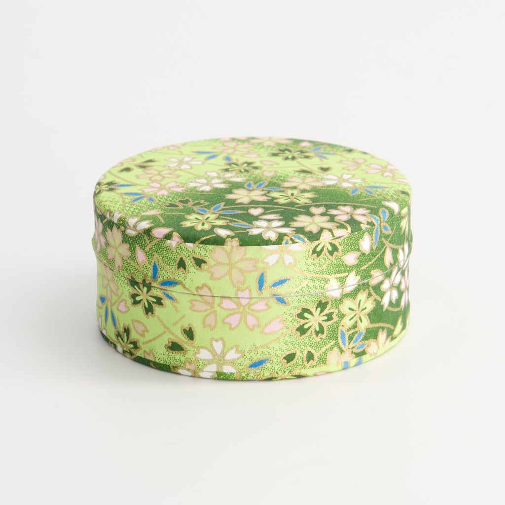 Matcha with Sakura Tea Container 7.5x3.3cm 30g Green