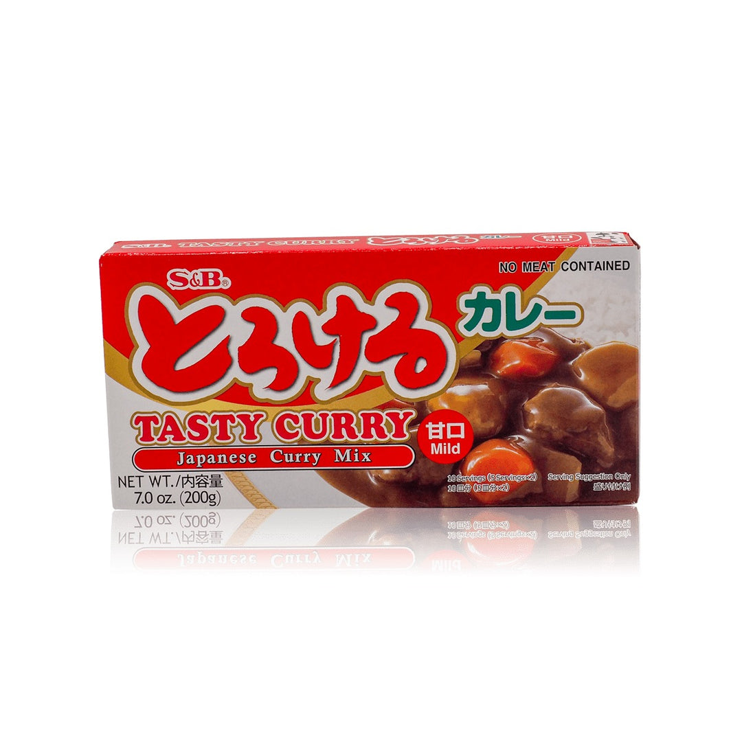 S&amp;B Torokeru Curry Roux Amakuchi Mild 200g